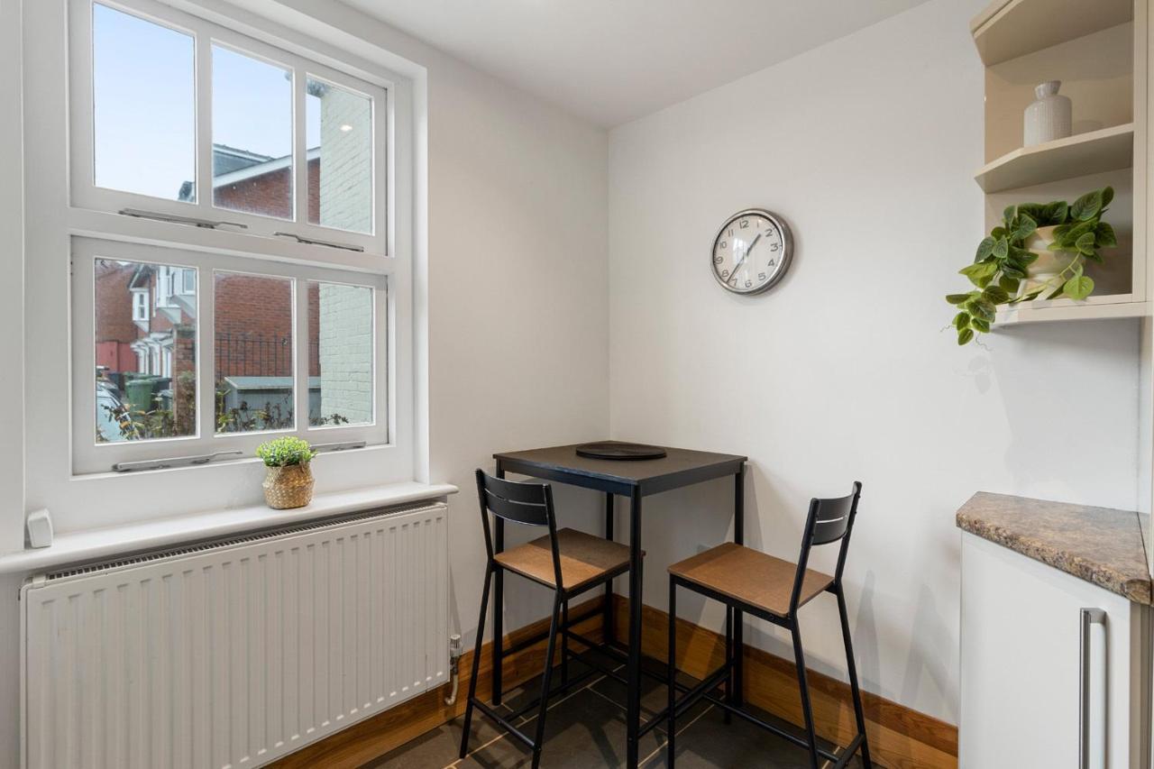 The Old Cooperage By Staytor Accommodation Exeter Bagian luar foto
